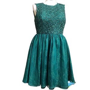 ML Monique Lhuillier Womens Dress Size 8 Ivy Green Lace Bodice New Years Wicked